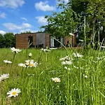 Kemp Glamping Pod Lipami