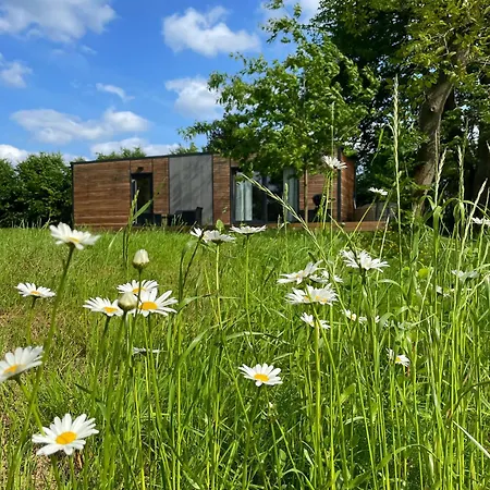 אתר קמפינג Glamping Pod Lipami