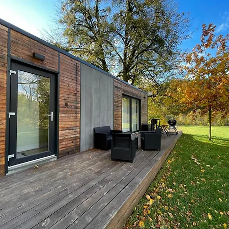 Camping Glamping Pod Lipami *