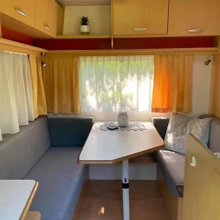 Glamping Pod Lipami Campeggio Dolní Bečva